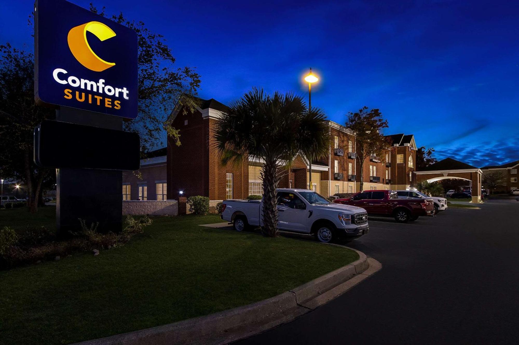 Comfort Hotel 3*